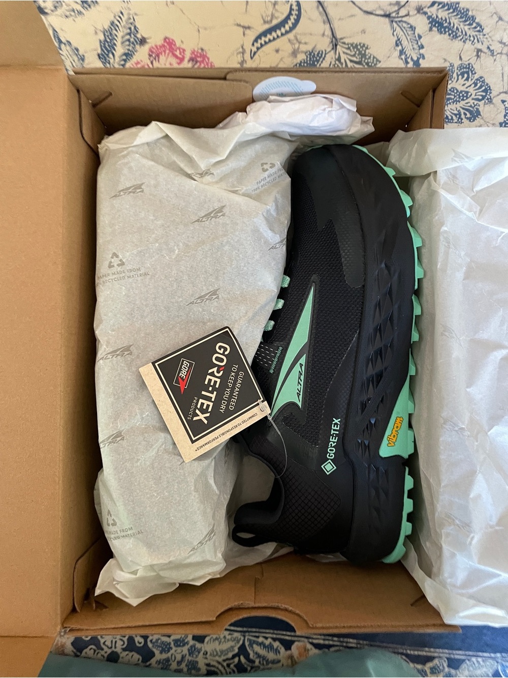 Altra Timp 5 GTX Black 9.5 NIB - Picture 9 of 9